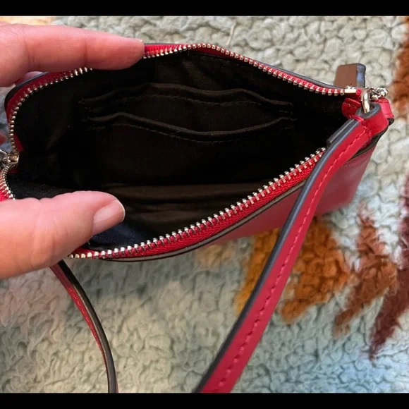 Coach Authentic Snoopy wristlet - Picture 6 of 7